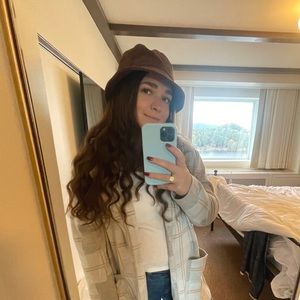 Meet your Posher, Erin